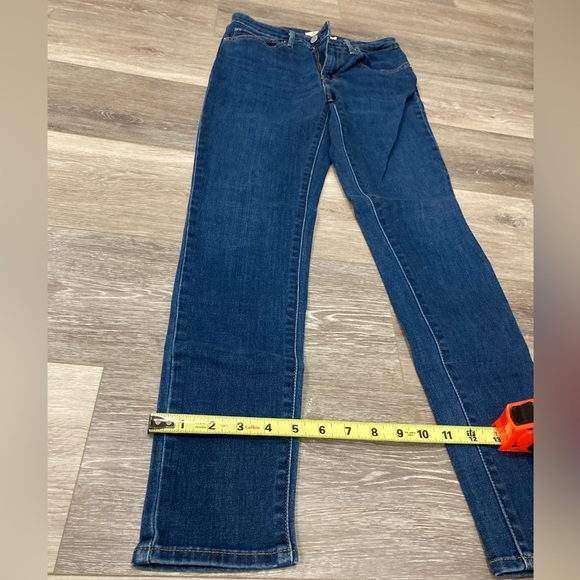 Levi’s Classic Blue Women's Jeans Denim Waist 27 - Picture 9 of 13